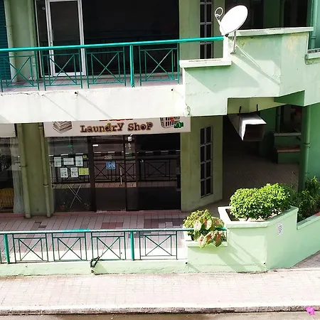 Api Api Centre Apartment Room No 2